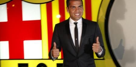 Dani Alves, tras la firma de su ampliación de contrato