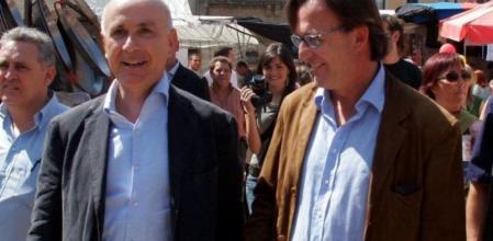 El líder de UDC, Josep Antoni Duran Lleida, y el alcalde de Vic, Josep Maria Vila d'Abadal, en una imagen de archivo de 2007