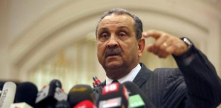 Una fotografía de archivo fechada el 09 de marzo de 2011 que muestra el ministro libio de Petroleo y presidente de la compañía petrolera nacional de Libia, Shukri Ghanem, durante una rueda de prensa en Trípoli, Libia
