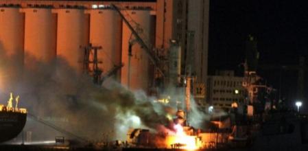 Uno de los barcos bombardeos en Trípoli por la OTAN.