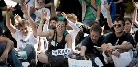 Los acampados en la Puerta del Sol recibieron este fin de semana a representantes del movimiento en otras plazas de España para trabajar en la coordinación entre ellas