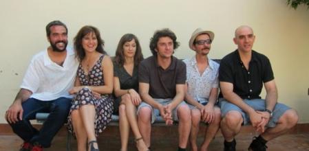 El director Alfredo Sanzol ha presentado este martes, 'Días estupendos', un espectáculo construido con pequeñas historias que evoca los días de verano