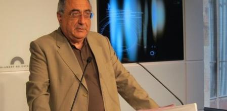 Joaquim Nadal, durante su rueda de prensa en el Parlament