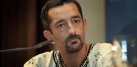 El cirujano Pedro Cavadas, autor del primer trasplante de piernas en España