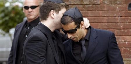 Imagen de los impostores captada durante el funeral