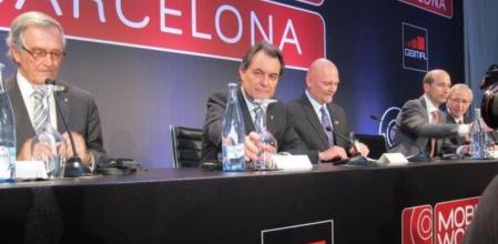 Artur Mas, Xavier Trias y John Hoffman, en la presentación del Mobile World Congress