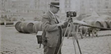 Autoretrato de Andreu Pinyol, autor de las fotografías más antiguas de la colección hallada en casa de los Pinyol