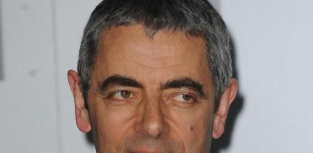 Rowan Atkinson, intérprete del conocido personaje cómico "Mr Bean", resultó herido en un accidente de tráfico en Inglaterra