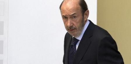 Rubalcaba se ha reunido con los 'barones' del PSOE para tratar sobre la reforma de la Constitución