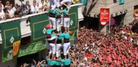 El quatre de nou amb folre i agulla descargado por los Castellers de Vilafranca