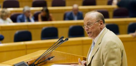 El portavoz de CiU en el Senado, Jordi Vilajoana, durante el debate por la reforma de la Constitución