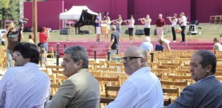 El conseller del Interior, Felip Puig, el vicepresidente del Parlament, Lluís Coromines, y el portavoz del gobierno catalán, Francesc Homs, asisteron al ensayo del acto institucional que organiza la Generalitat con motivo de la Diada Nacional de Calunya