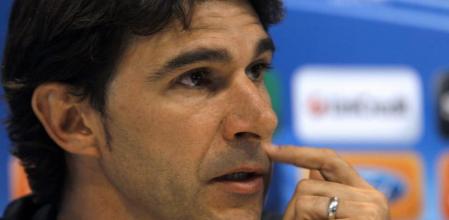 Aitor Karanka volvió a ocupar por enésima vez el puesto de Mourinho en la sala de prensa