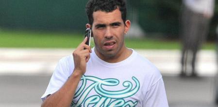 El futuro de Tevez sigue en el aire tras frustrarse su pase al Milan