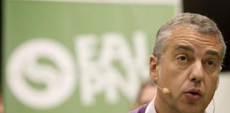 El presidente del PNV, Iñigo Urkullu, durante su intervención en un acto con candidatos de su formación en las elecciones generales por Álava