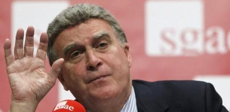 El catedrático de derecho civil Ramón López Vilas, presidente de la comisión interna de investigación promovida por la SGAE, presenta a la prensa su informe sobre los hechos acontecidos en la entidad en los últimos años