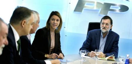 Fotografía facilitada por el PP, del líder del partido, Mariano Rajoy, presidiendo la última reunión del comité de dirección de su partido.
