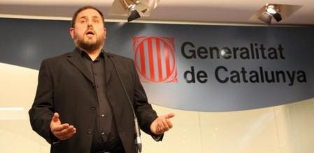 El presidente de ERC, Oriol Junqueras, ha comentado en rueda de prensa el resultado de la reunión de los republicanos con el conseller de Economia, Andreu Mas-Colell