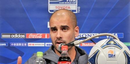 Pep Guardiola durante la rueda de prensa previa a la final del Mundial de Clubes ante el Santos de Brasil