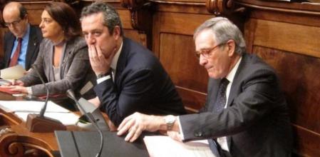 Trias ha logrado el 'sí' definitivo a los Presupuestos y ordenanzas fiscales del 2012 sólo con el apoyo del PP, que ha motivado una reducción de ingresos de 16,6 millones por rebajas fiscales de impuestos y tasas