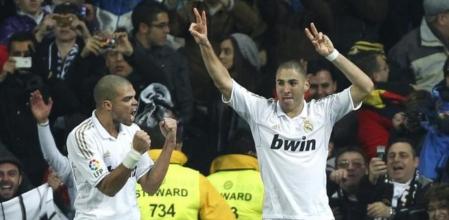 Karim Benzema celebra el gol de la victoria del Real Madrid