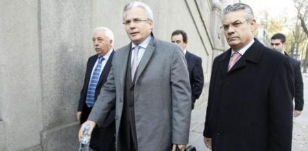 El 14 de diciembre pasado Garzón acudió al Supremo, donde el juez Manuel Marchena, que aún indaga sobre los cursos de Nueva York, le preguntó durante cinco horas hasta por las cuentas de su mujer y sus hijos