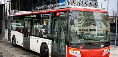 Un autobus TMB híbrido (electrico - gas natural)