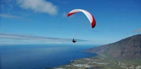 El parapente, en Frontera, una actividad muy solicitada
