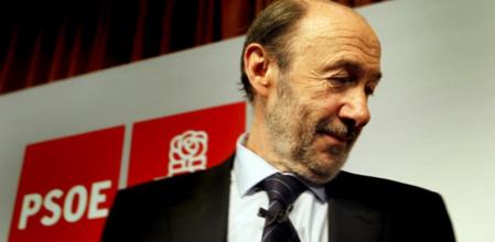 Rubalcaba, durante el acto con militantes de Valencia