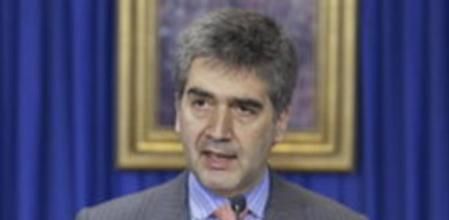 El director general de la policía, Igancio Cosidó, durante su intervención en el acto de posesión del cargo del nuevo jefe superior de Policía del País Vasco, Fernando Amo García