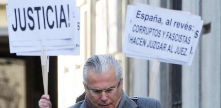 El juez Baltasar Garzón, a su llegada al juicio sobre la instrucción de los crímenes del franquismo