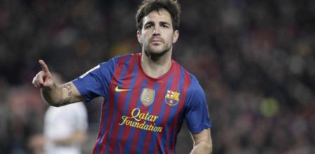 Cesc Fàbregas celebra el primer gol de su equipo frente al Valencia