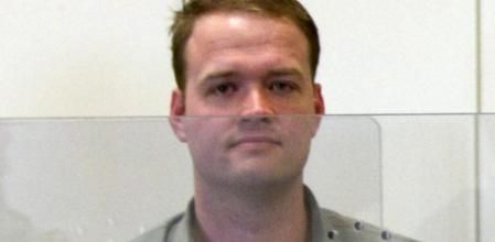 Este es el jefe de programación del portal Megaupload, el holandés Bram van der Kolk, que ha quedado en libertad provisional