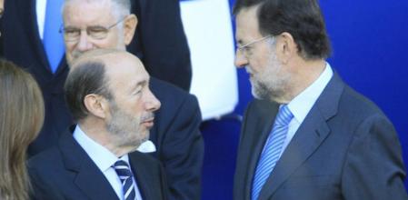Rajoy y Rubalcaba, en el pasado desfile del Día de la Hispanidad