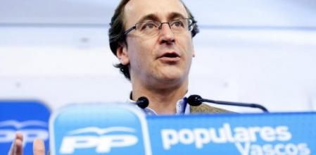 El portavoz del PP en el Congreso de los Diputados, Alfonso Alonso, en rueda de prensa