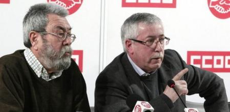 El secretario general de UGT, Cándido Méndez, y de CCOO, Ignacio Fernández Toxo, en rueda de prensa