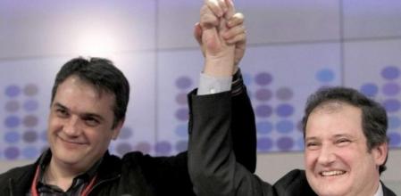 El exalcalde de Barcelona y presidente del grupo municipal socialista en el ayuntamiento de la capital catalana, Jordi Hereu, junto al primer secretario del PSC en Barcelona, Carles Martí, en el X Congreso del PSC de Barcelona, tras anunciar esta mañana que abandona la primera línea de la política.