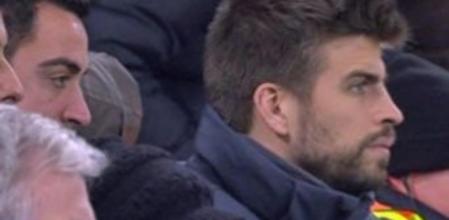 Gerard Piqué, en la grada del BayArena