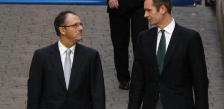 Inaki Urdangarin, yerno del Rey Juan Carlos, llega a los juzgados de Palma de Mallorca acompañado de su abogado Mario Pascual para su segundo día ante el juez, José Castro