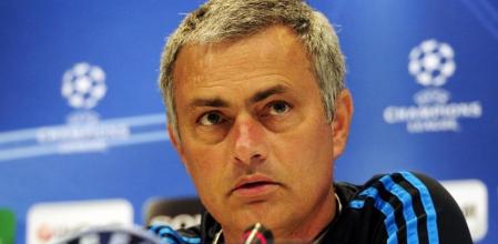 El entrenador del Real Madrid Jose Mourinho, en la sala de prensa