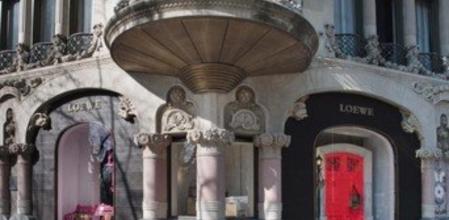 Exterior de la tienda de Loewe en Paseo de Gracia de Barcelona