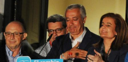 Javier Arenas durante su discurso, tras conocer los resultados de las elecciones andaluzas