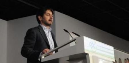 Oriol Pujol en la clausura del 16! congreso de CDC en Reus.