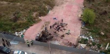 Vista aérea de la barraca tras el incendio, en la calle Bilbao de Barcelona