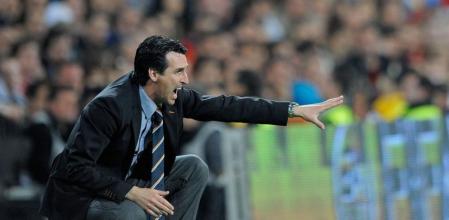El entrenador del Valencia, Unai Emery, durante el partido ante el Madrid