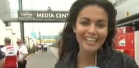 Lara Álvarez se encuentra cubriendo la primera carrera del Mundial de motociclismo