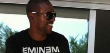 Abidal, junto a su primo Gerard