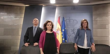 Soraya Sáenz de Santamaría, José Ignacio Wert y Ana Mato comparecen en La Moncloa