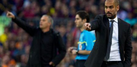 Guardiola y Mourinho no pararon de dar indicaciones desde la banda