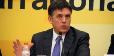 El conseller Lluís Recoder durante la presentación en Tarragona del proyecto de tercer carril provisional